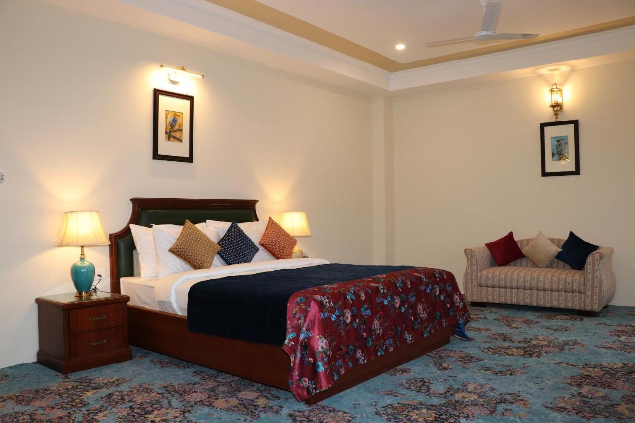 Royale De' Casa Resort Kaziranga Bagian luar foto