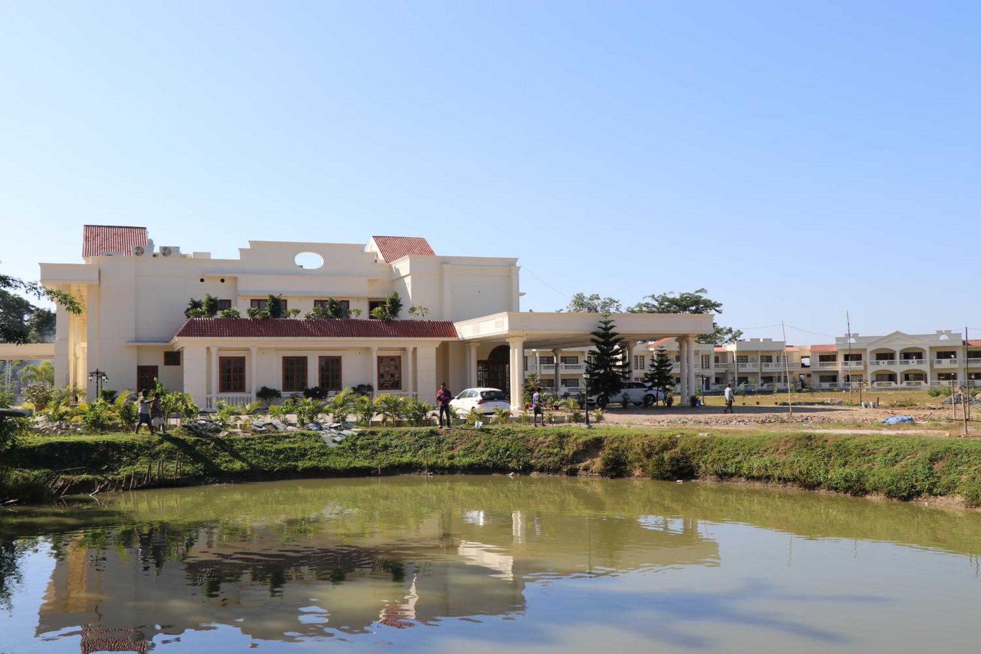 Royale De' Casa Resort Kaziranga Bagian luar foto