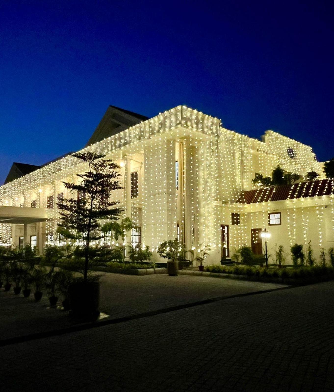 Royale De' Casa Resort Kaziranga Bagian luar foto