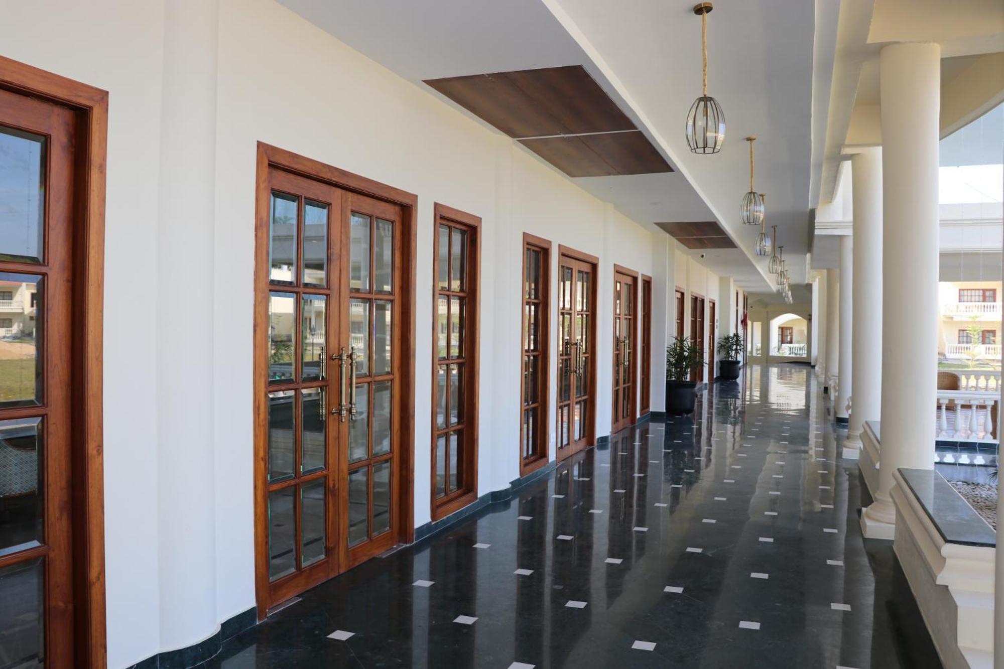 Royale De' Casa Resort Kaziranga Bagian luar foto