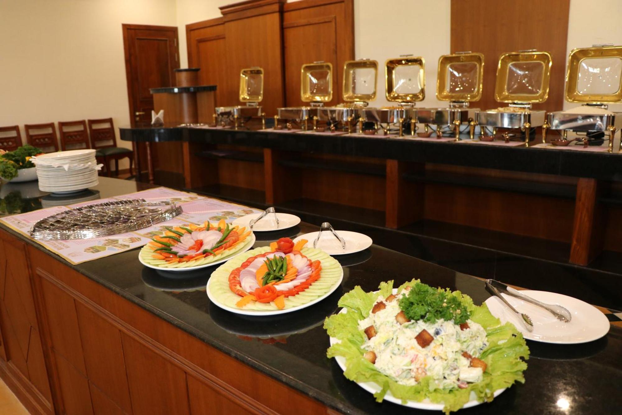 Royale De' Casa Resort Kaziranga Bagian luar foto