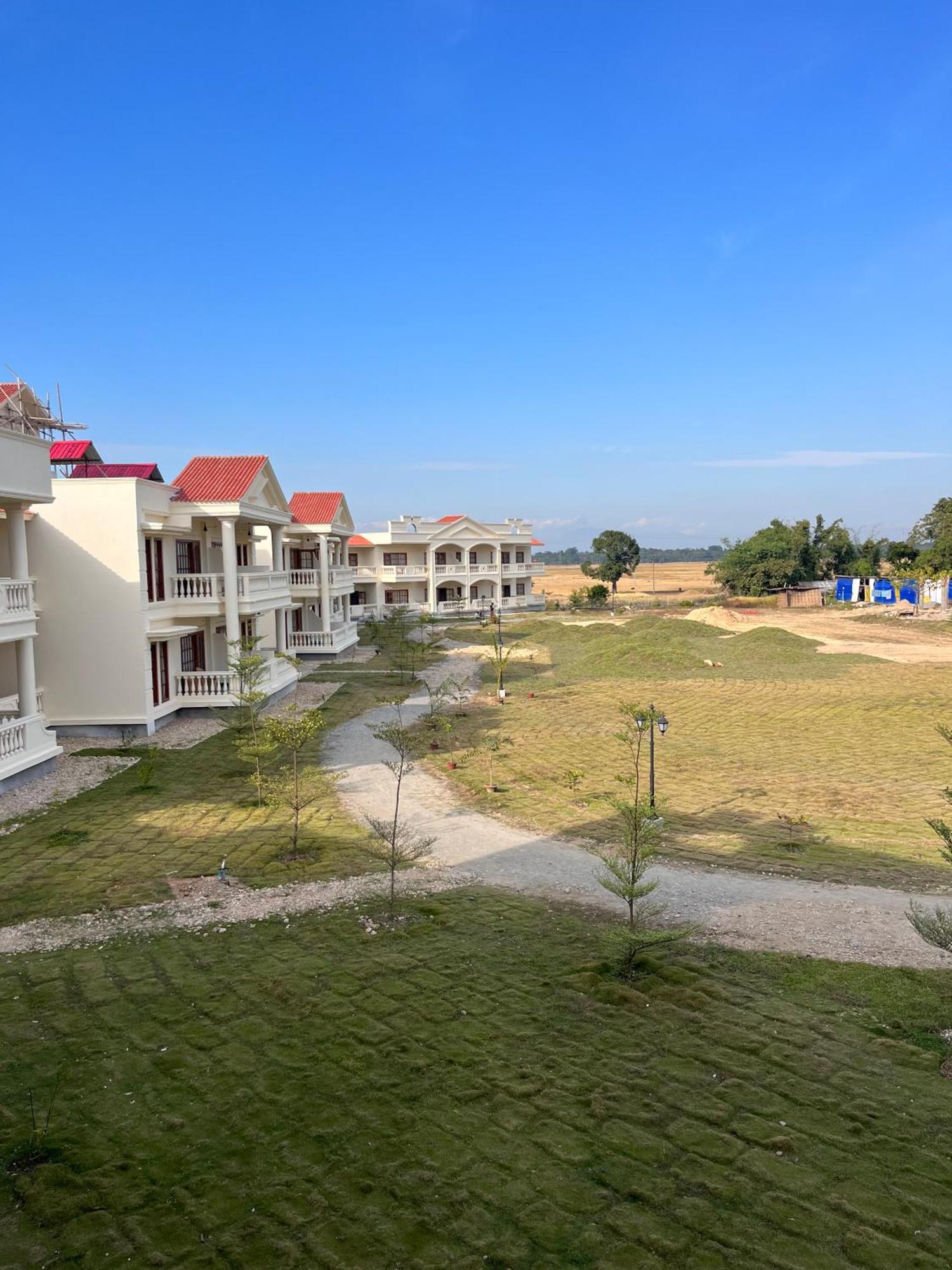 Royale De' Casa Resort Kaziranga Bagian luar foto