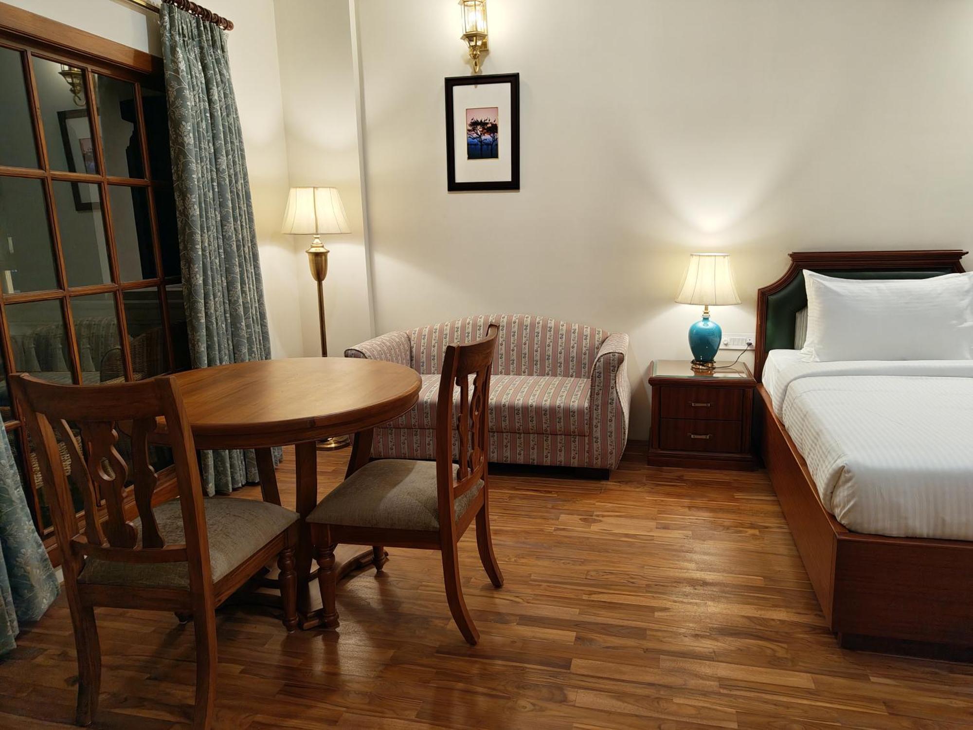 Royale De' Casa Resort Kaziranga Bagian luar foto