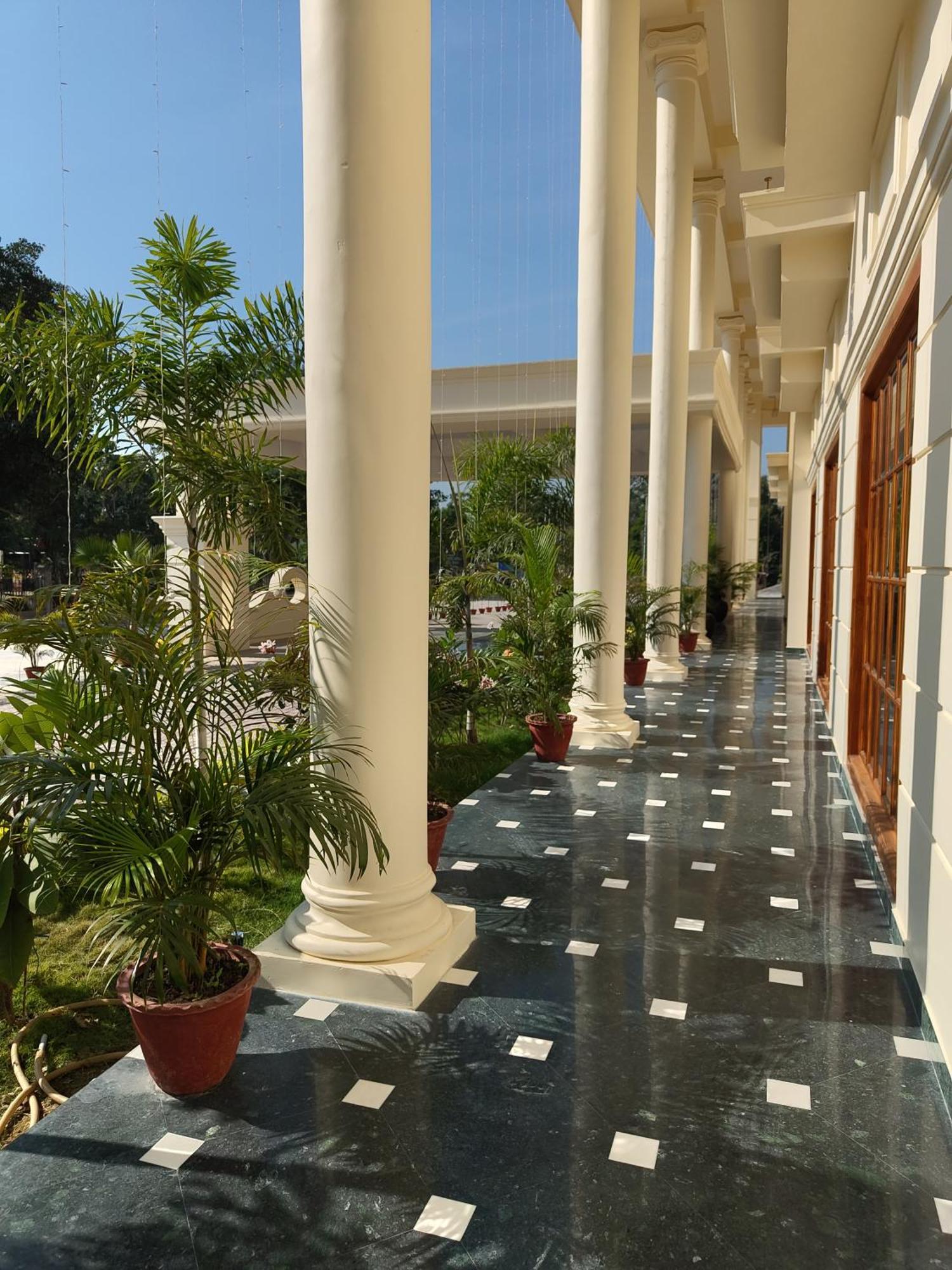 Royale De' Casa Resort Kaziranga Bagian luar foto