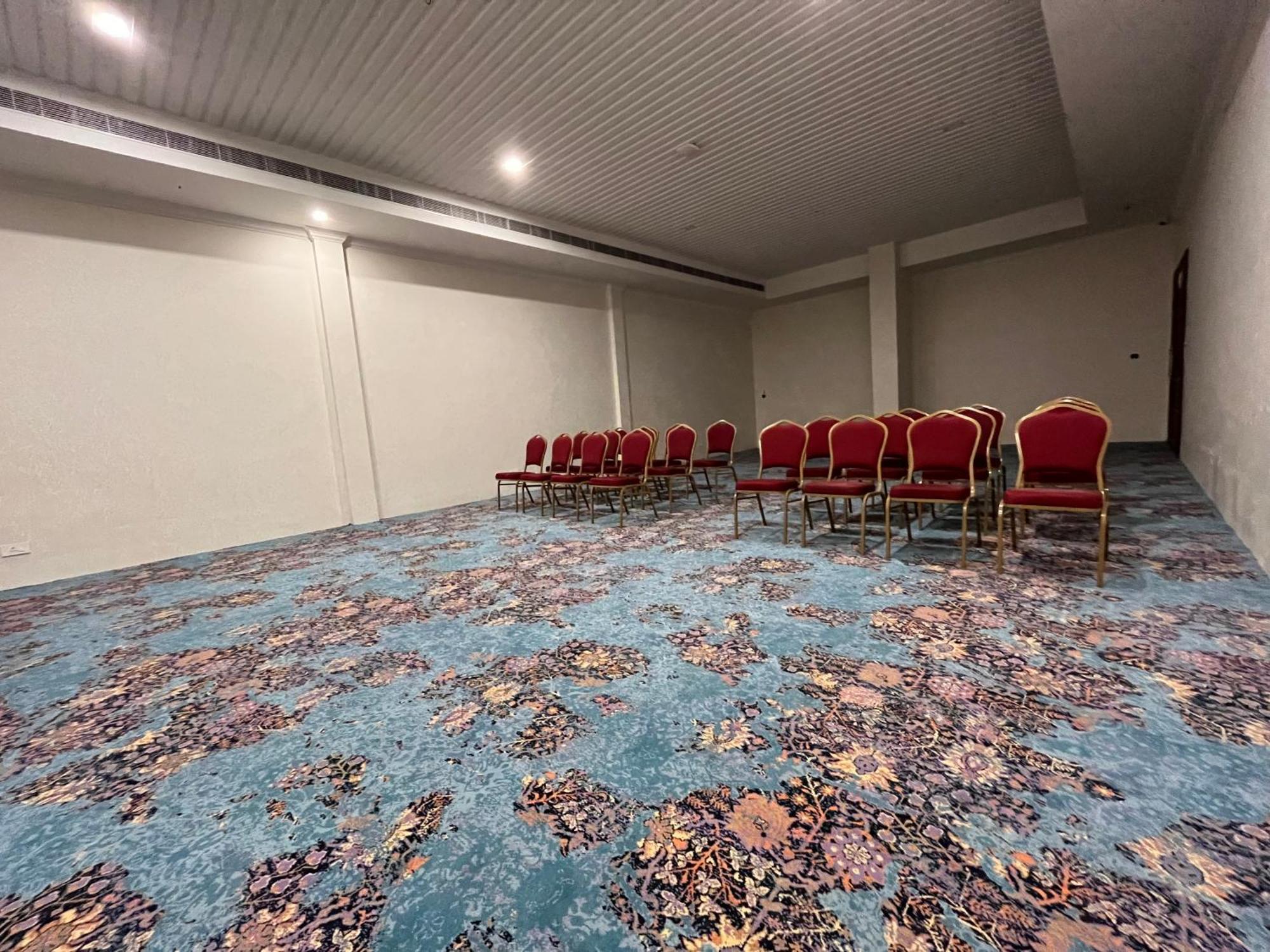 Royale De' Casa Resort Kaziranga Bagian luar foto